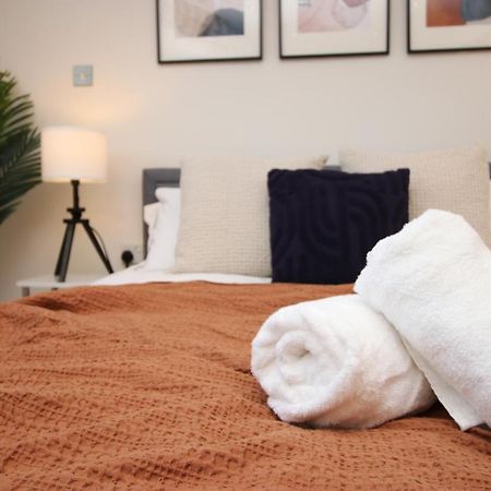 The Skyline - Luxury City Centre Flat With Designated Parking Cardiff Eksteriør bilde
