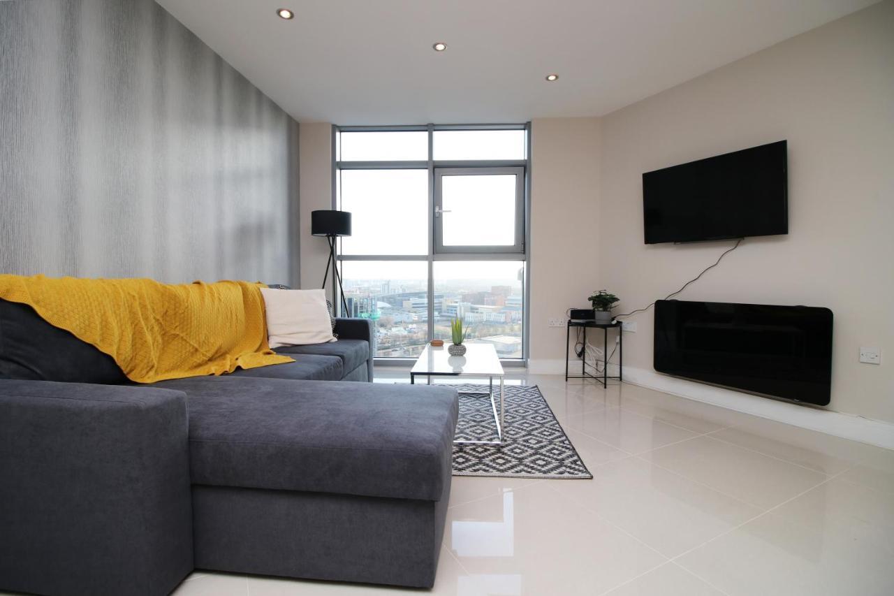The Skyline - Luxury City Centre Flat With Designated Parking Cardiff Eksteriør bilde