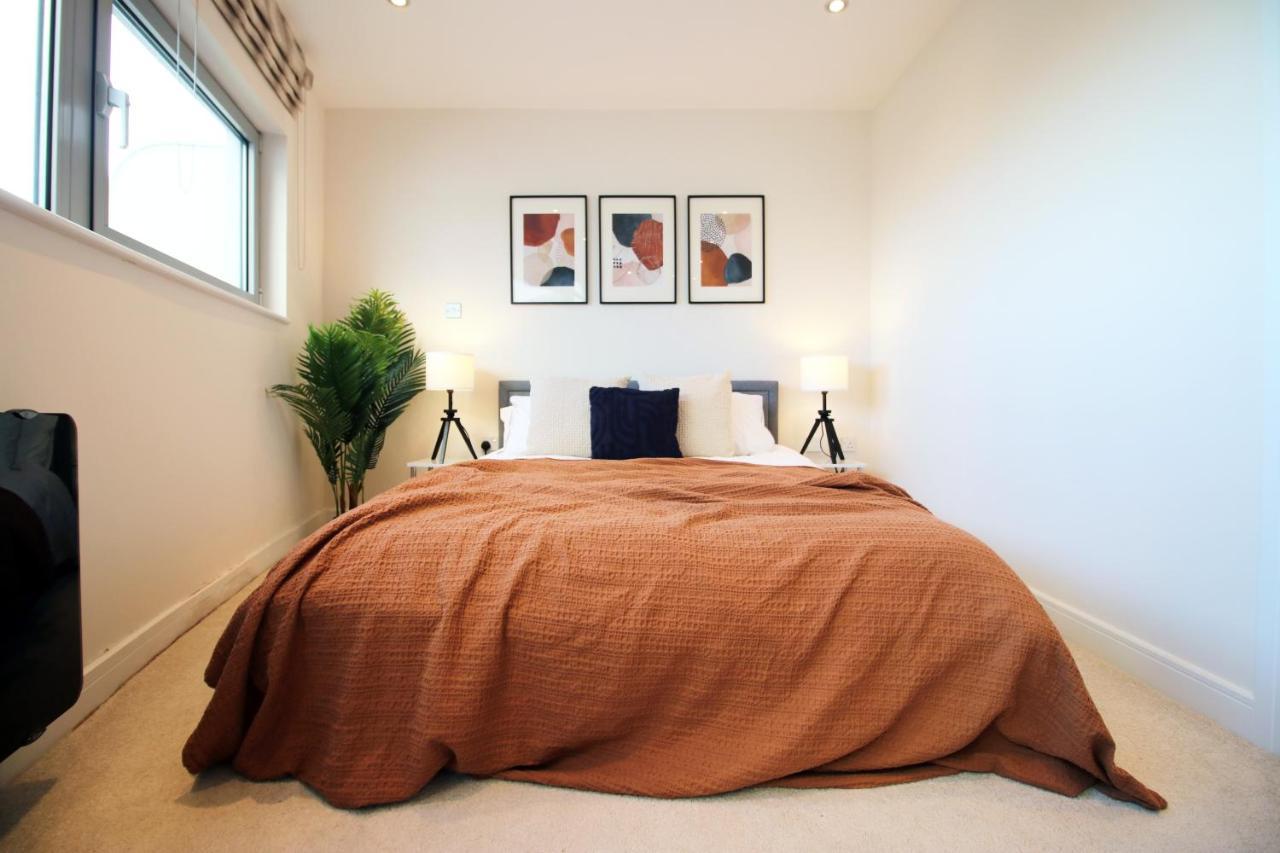 The Skyline - Luxury City Centre Flat With Designated Parking Cardiff Eksteriør bilde