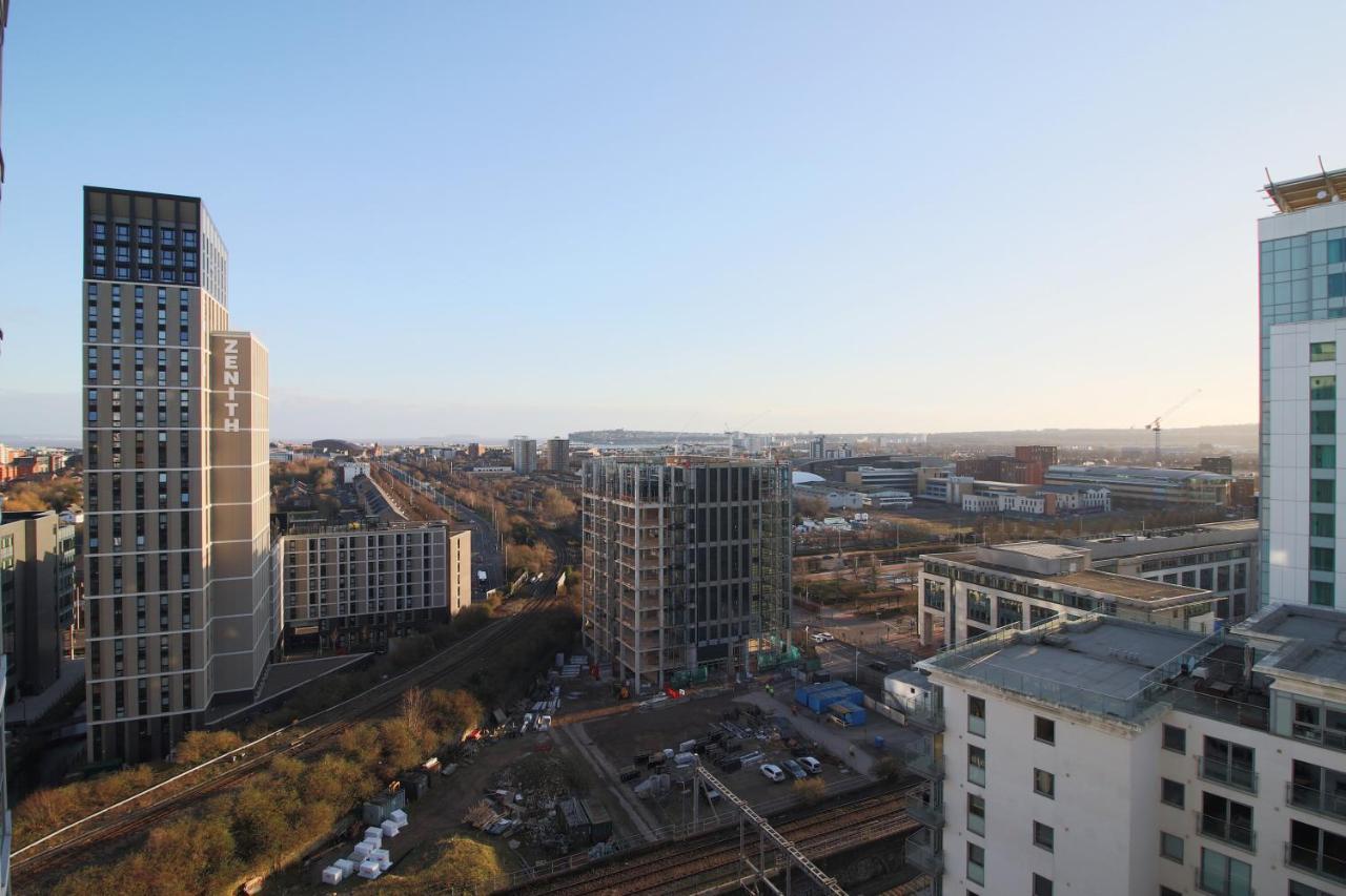 The Skyline - Luxury City Centre Flat With Designated Parking Cardiff Eksteriør bilde