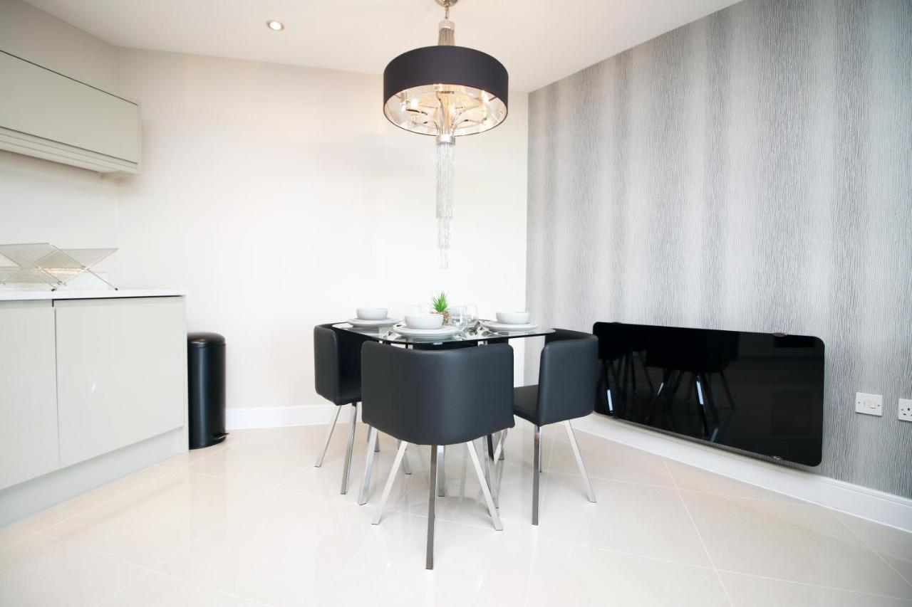 The Skyline - Luxury City Centre Flat With Designated Parking Cardiff Eksteriør bilde