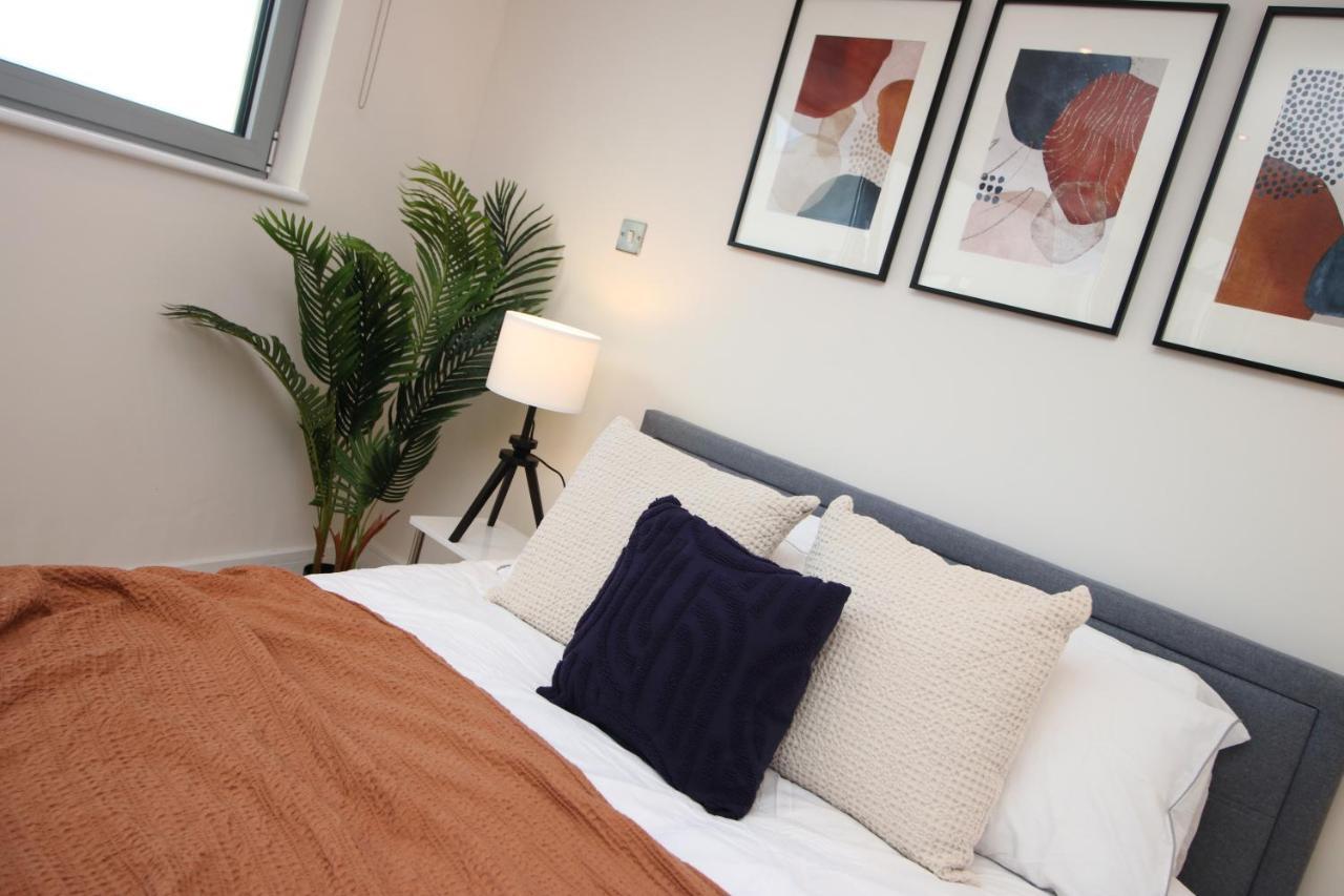 The Skyline - Luxury City Centre Flat With Designated Parking Cardiff Eksteriør bilde