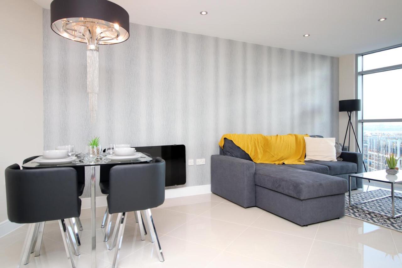 The Skyline - Luxury City Centre Flat With Designated Parking Cardiff Eksteriør bilde