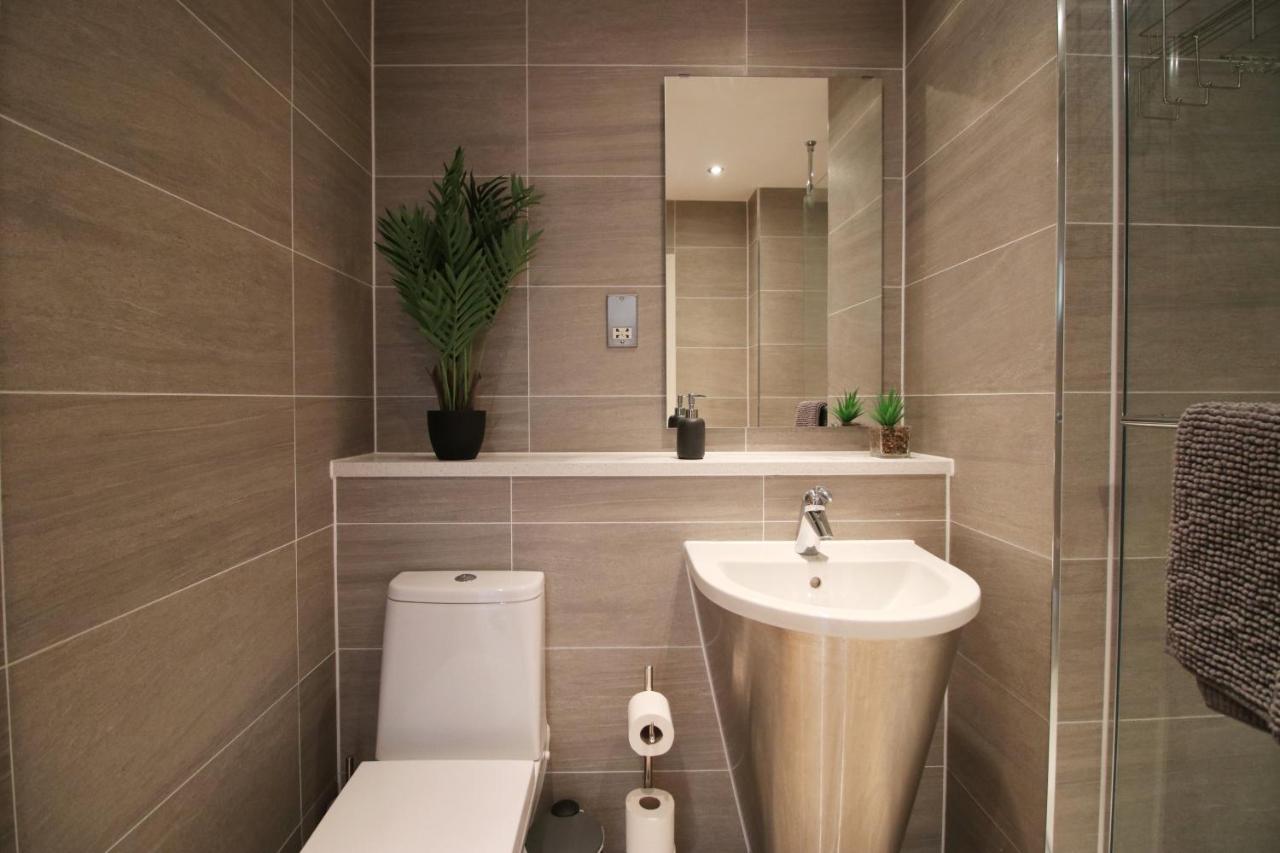 The Skyline - Luxury City Centre Flat With Designated Parking Cardiff Eksteriør bilde