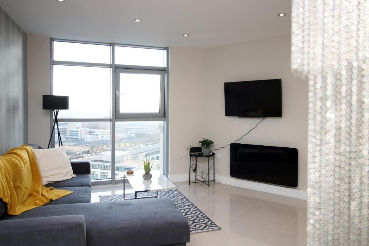 The Skyline - Luxury City Centre Flat With Designated Parking Cardiff Eksteriør bilde