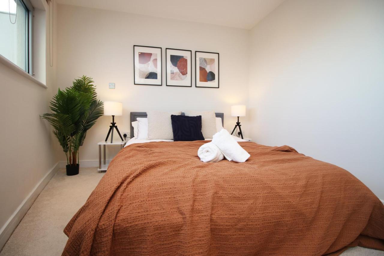 The Skyline - Luxury City Centre Flat With Designated Parking Cardiff Eksteriør bilde