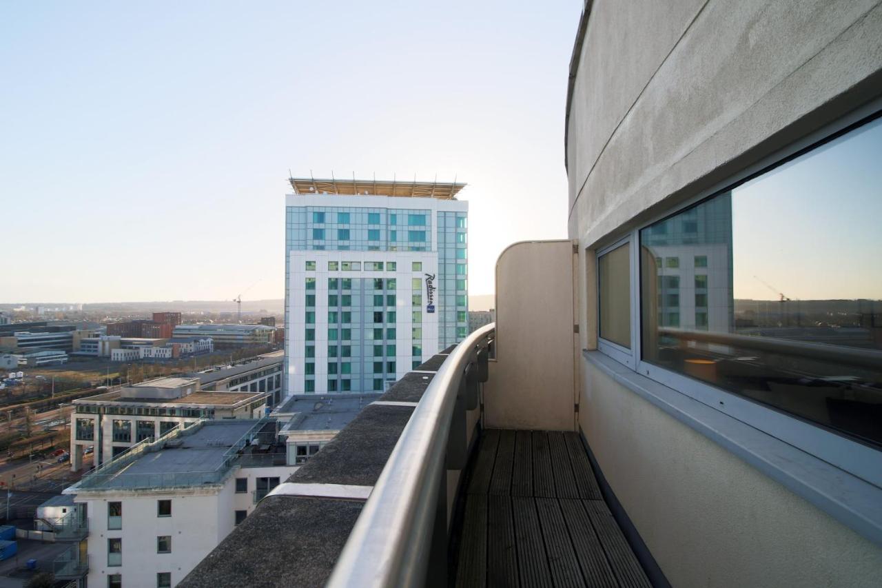 The Skyline - Luxury City Centre Flat With Designated Parking Cardiff Eksteriør bilde