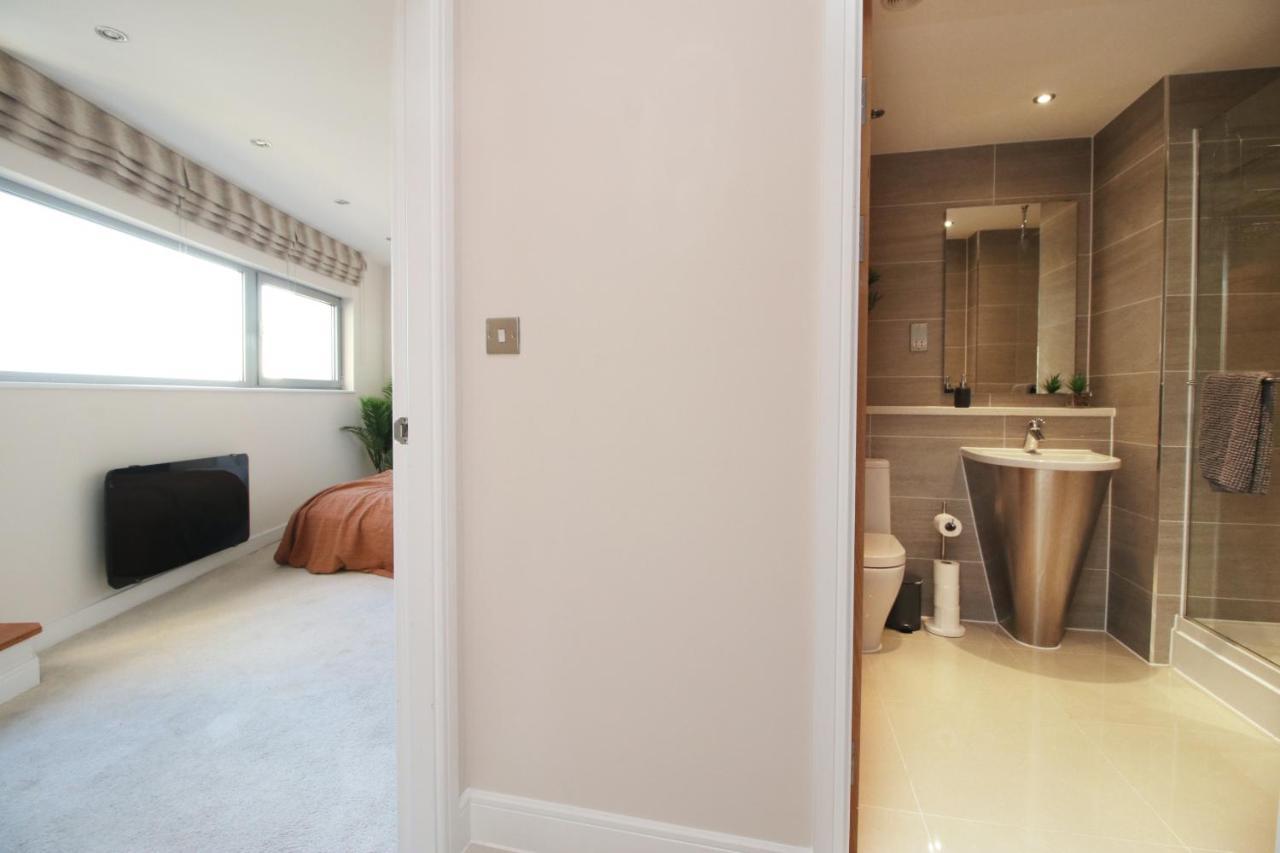 The Skyline - Luxury City Centre Flat With Designated Parking Cardiff Eksteriør bilde