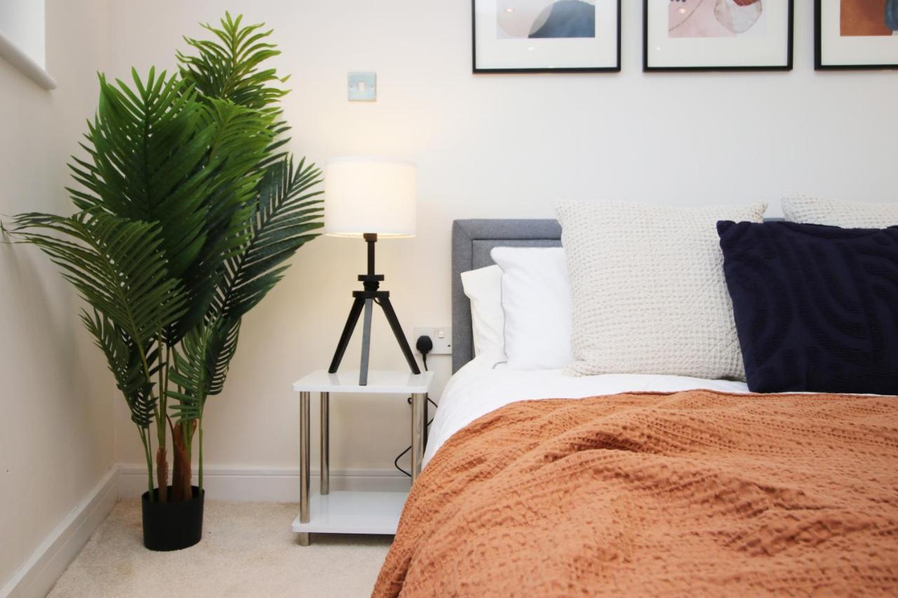 The Skyline - Luxury City Centre Flat With Designated Parking Cardiff Eksteriør bilde