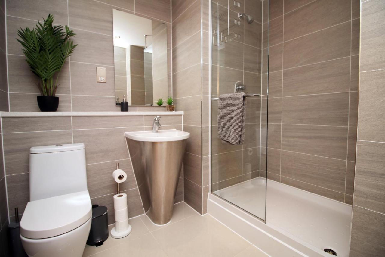 The Skyline - Luxury City Centre Flat With Designated Parking Cardiff Eksteriør bilde